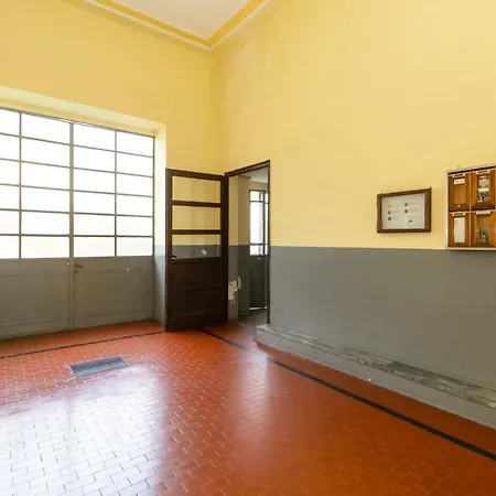 Pozzo Strada Budget Mini Flat Lägenhet Turin